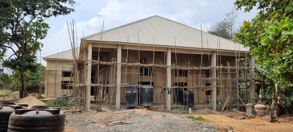 Amokwe-Nigeria VAN - Gebäude und Gelände
